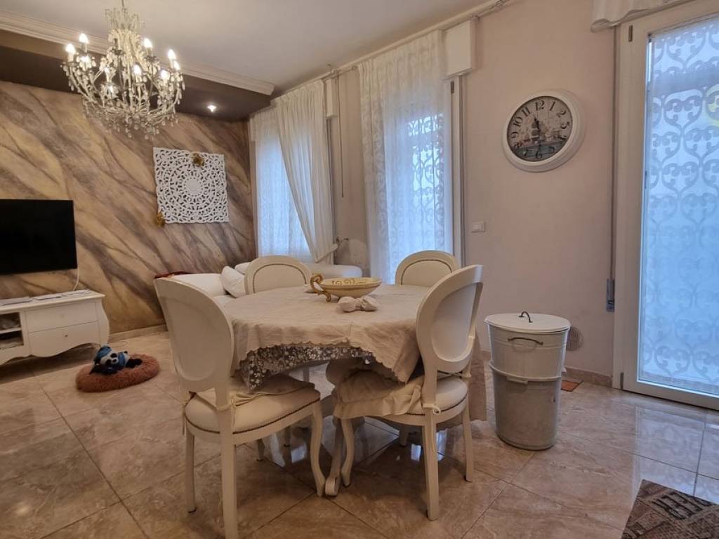 appartamento in vendita a Chioggia in zona Sottomarina