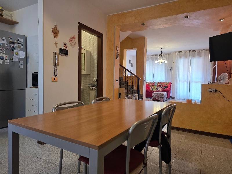casa indipendente in vendita a Chioggia in zona Sottomarina