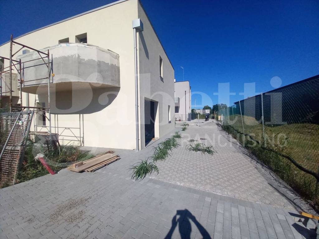 casa indipendente in vendita a Chioggia in zona Sottomarina