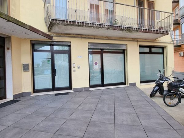 negozio in vendita a Chioggia in zona Sottomarina