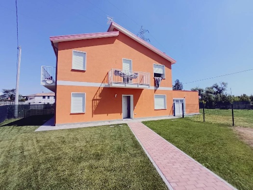 casa indipendente in vendita a Chioggia in zona Cavanella d'Adige