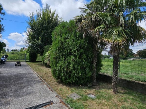 casa indipendente in vendita a Chioggia in zona Sant'Anna di Chioggia