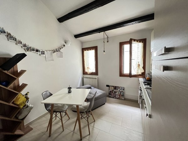 appartamento in vendita a Chioggia in zona Sottomarina
