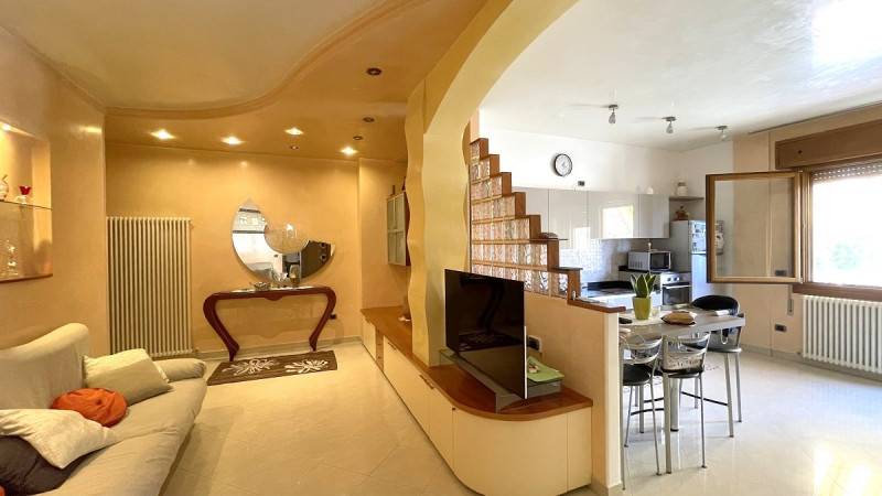 appartamento in vendita a Chioggia in zona Borgo San Giovanni