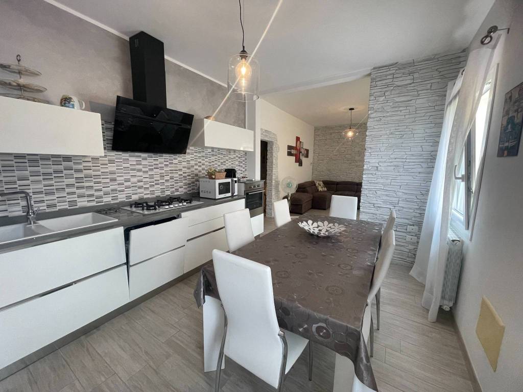 casa indipendente in vendita a Chioggia in zona Sottomarina