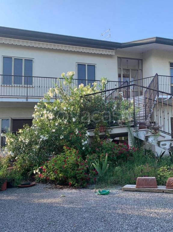 casa indipendente in vendita a Chioggia in zona Cavanella d'Adige