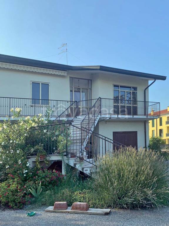 casa indipendente in vendita a Chioggia in zona Cavanella d'Adige