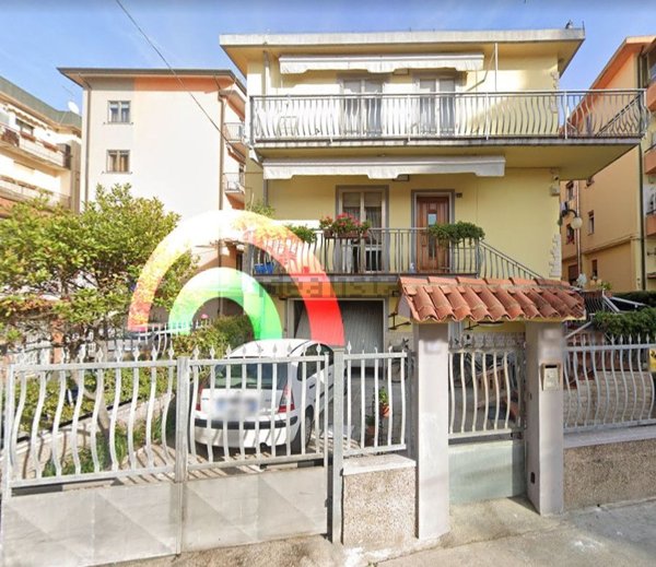 casa indipendente in vendita a Chioggia in zona Sottomarina