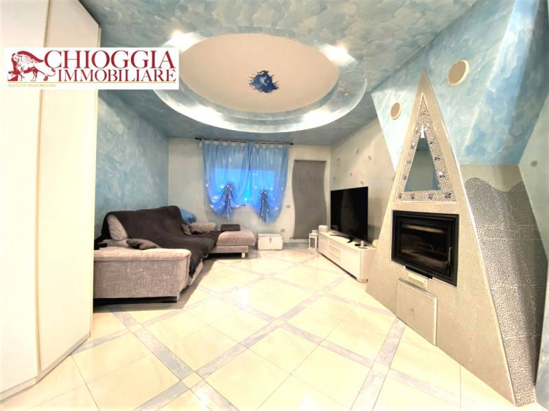 appartamento in vendita a Chioggia in zona Sottomarina