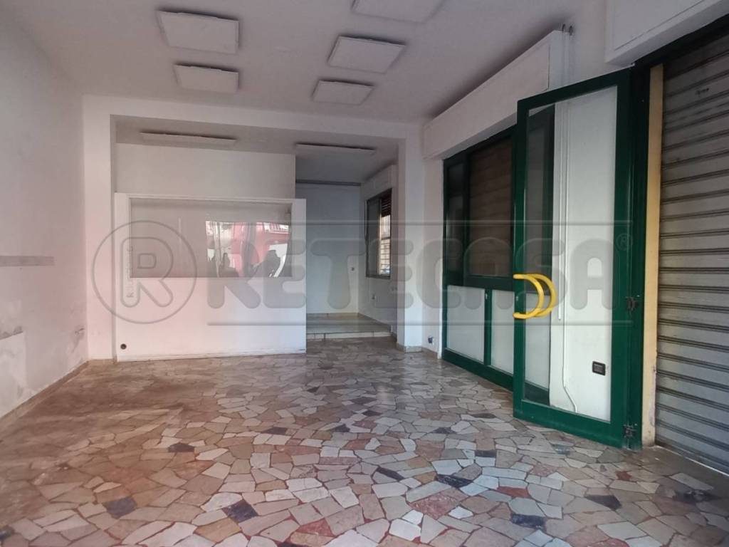 negozio in vendita a Chioggia in zona Sottomarina