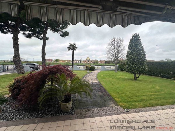 casa indipendente in vendita a Chioggia in zona Ca' Bianca