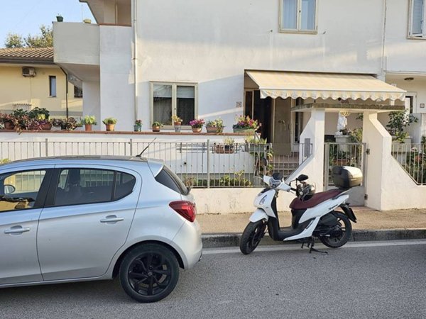 casa indipendente in vendita a Chioggia in zona Sottomarina