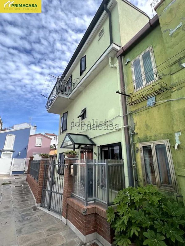 casa indipendente in vendita a Chioggia in zona Sottomarina