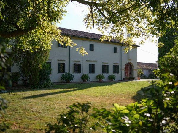 casa indipendente in vendita a Chioggia in zona Ca' Bianca