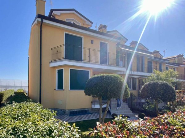 casa indipendente in vendita a Chioggia in zona Cà Lino