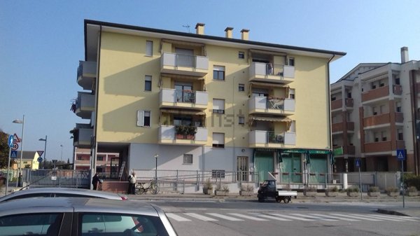 negozio in vendita a Chioggia in zona Sant'Anna di Chioggia