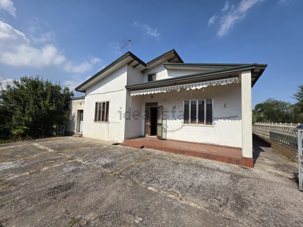 casa indipendente in vendita a Chioggia