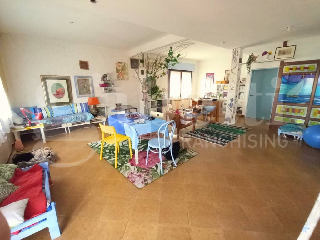 appartamento in vendita a Chioggia in zona Sottomarina