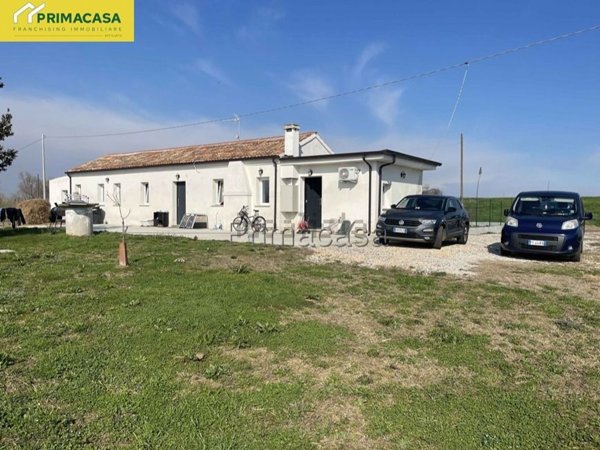 casa indipendente in vendita a Chioggia