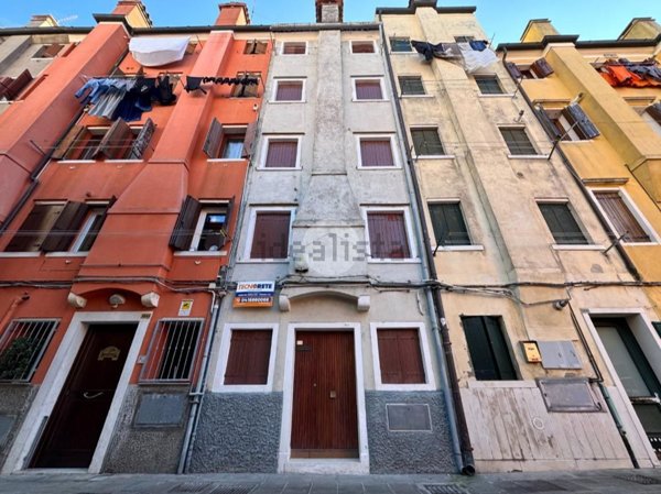 casa indipendente in vendita a Chioggia