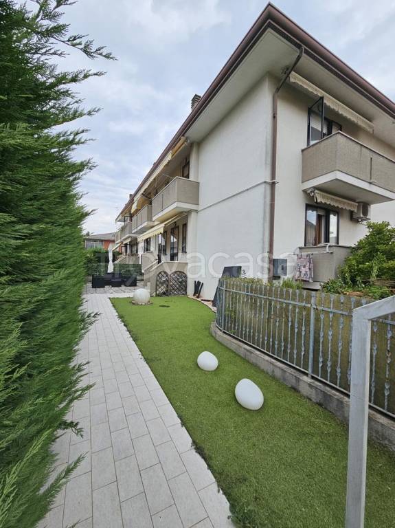 casa indipendente in vendita a Chioggia in zona Sottomarina