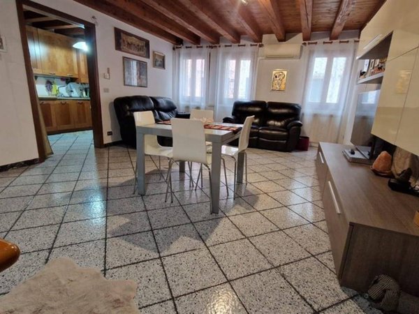 casa indipendente in vendita a Chioggia