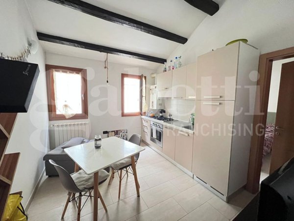 appartamento in vendita a Chioggia in zona Sottomarina