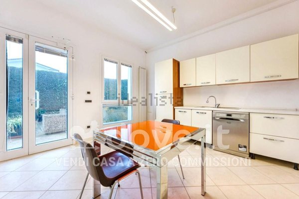 casa indipendente in vendita a Chioggia