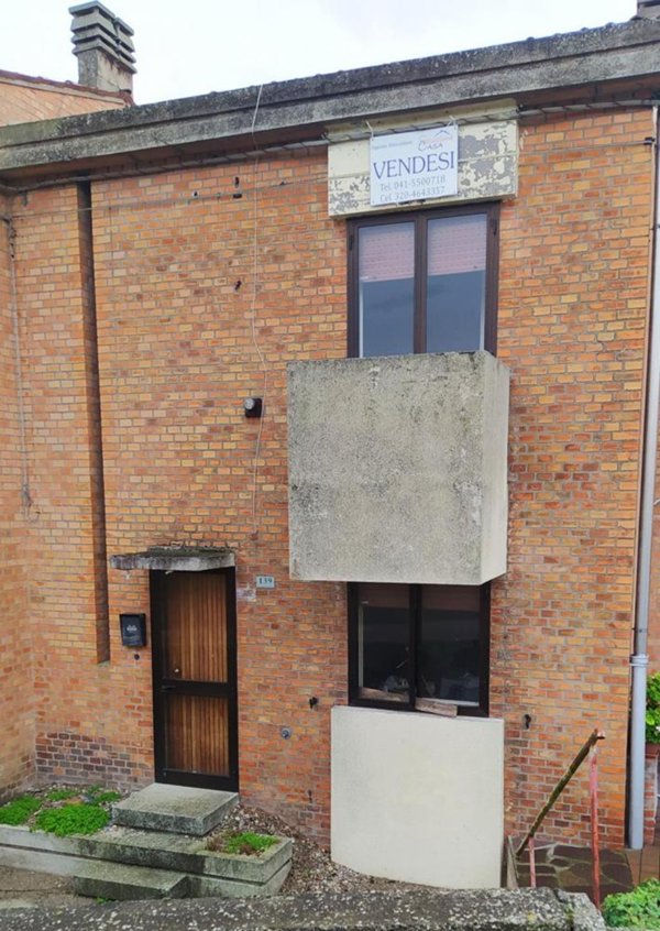 casa indipendente in vendita a Chioggia in zona Ca' Bianca