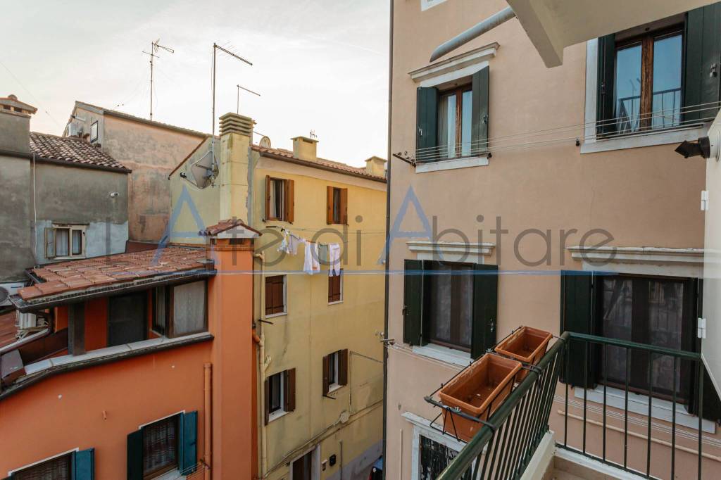 appartamento in vendita a Chioggia in zona Sottomarina