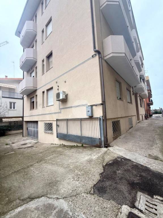 monolocale in vendita a Chioggia in zona Sottomarina