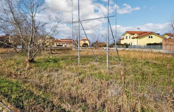 terreno edificabile in vendita a Chioggia in zona Cà Lino