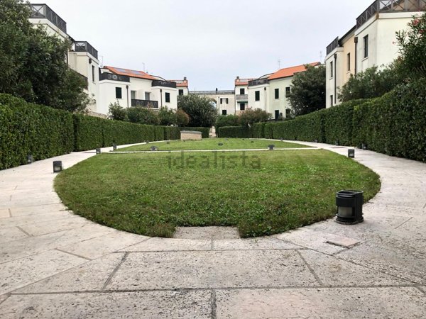 casa indipendente in vendita a Chioggia in zona Sottomarina