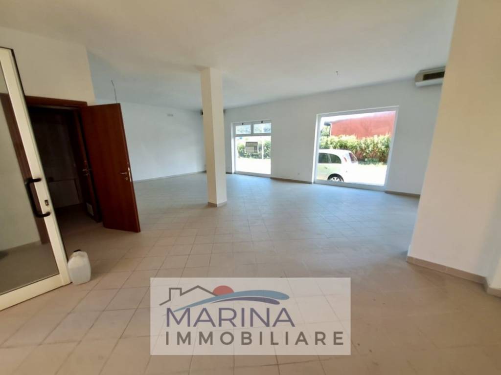 negozio in vendita a Chioggia in zona Cà Lino