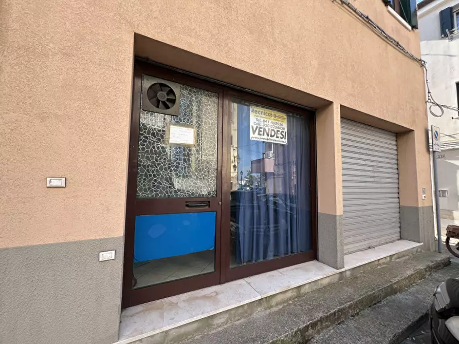 negozio in vendita a Chioggia in zona Sottomarina