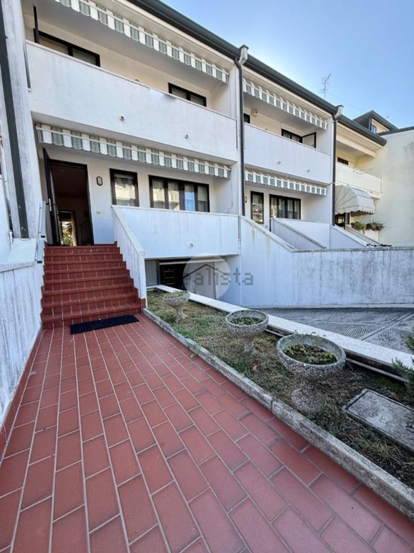 appartamento in vendita a Chioggia in zona Sottomarina