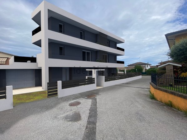 appartamento in vendita a Chioggia in zona Brondolo