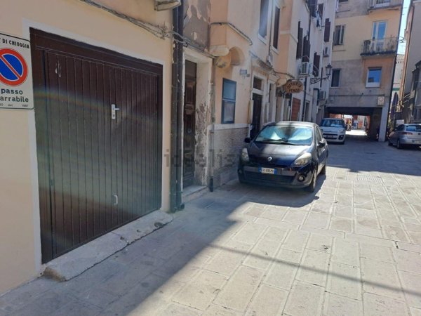 locale di sgombero in vendita a Chioggia