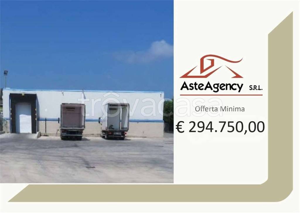 locale commerciale in vendita a Chioggia