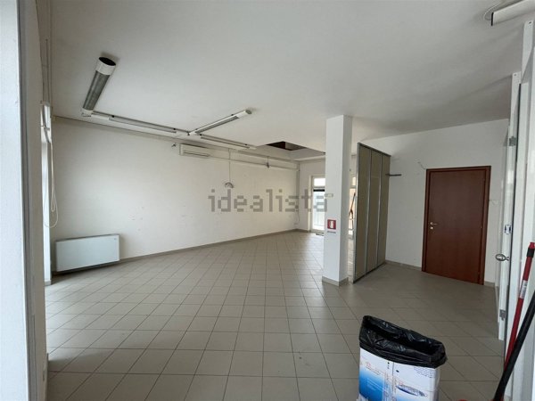 negozio in vendita a Chioggia in zona Cà Lino