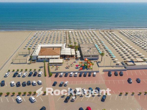 negozio in vendita a Chioggia in zona Sottomarina