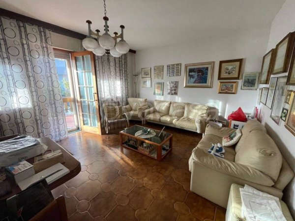 casa indipendente in vendita a Chioggia in zona Sottomarina