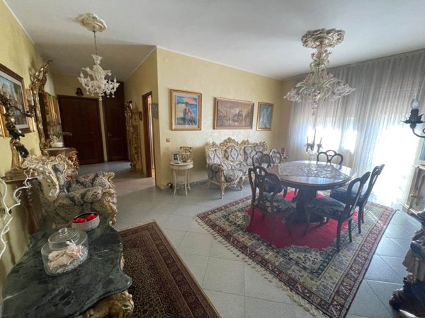 appartamento in vendita a Chioggia in zona Sottomarina