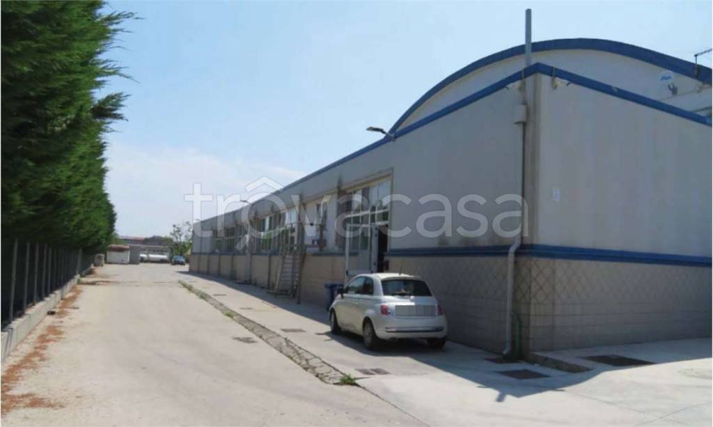 locale commerciale in vendita a Chioggia in zona Valli