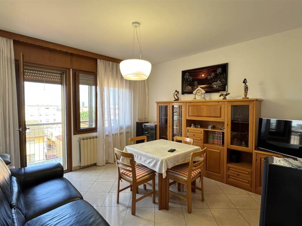 appartamento in vendita a Chioggia in zona Sottomarina