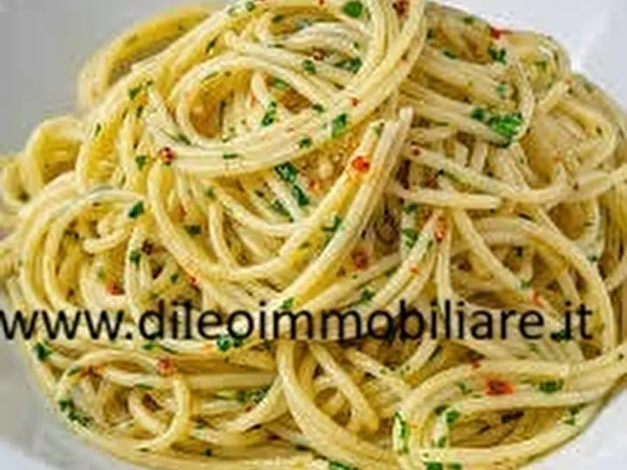 negozio in vendita a Chioggia in zona Sottomarina