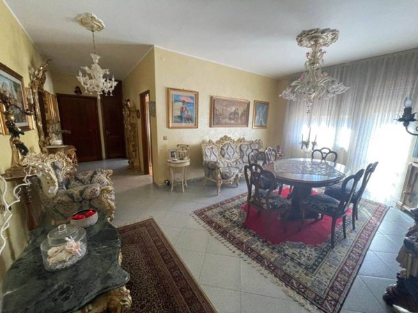 appartamento in vendita a Chioggia in zona Sottomarina