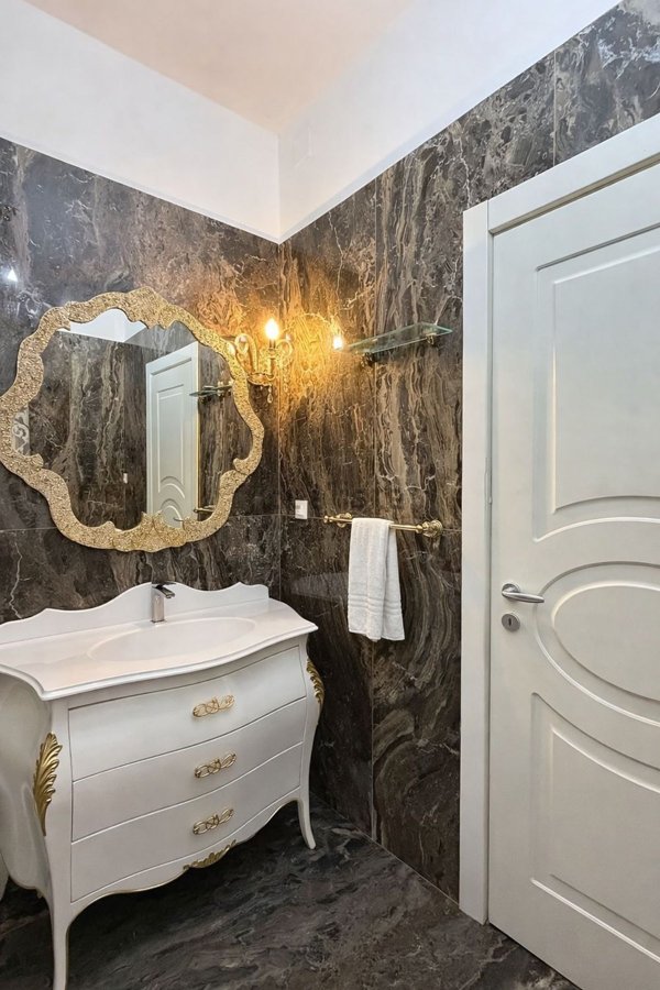 appartamento in vendita a Chioggia in zona Sottomarina