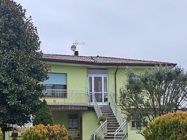 casa indipendente in vendita a Chioggia in zona Cà Lino