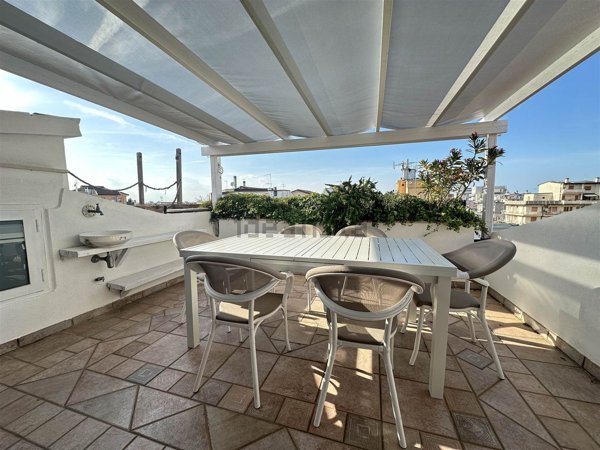 appartamento in vendita a Chioggia in zona Sottomarina